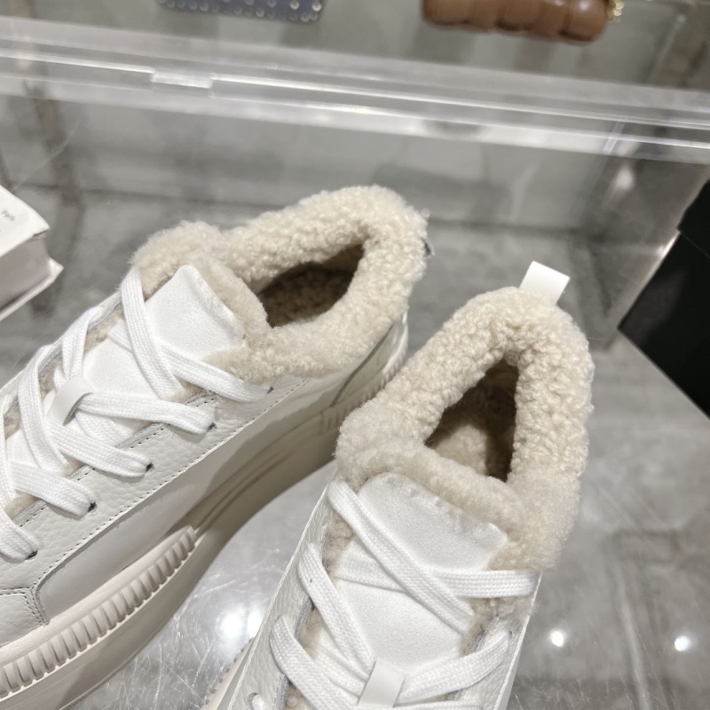 Ch**el sport shoes